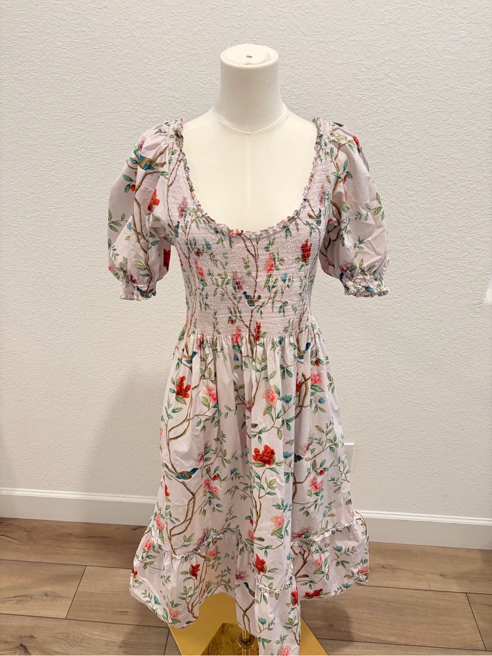 Hill House Smocked Floral Puff-Sleeve Midi Dress in Light purple size xl